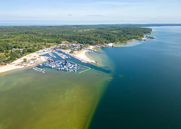 Maison Chaleureuse à Deux Pas De L'océan - 6 Pers, Wi-fi, Parking, Terrasses, Ménage Inclus - Fr-1-319-515