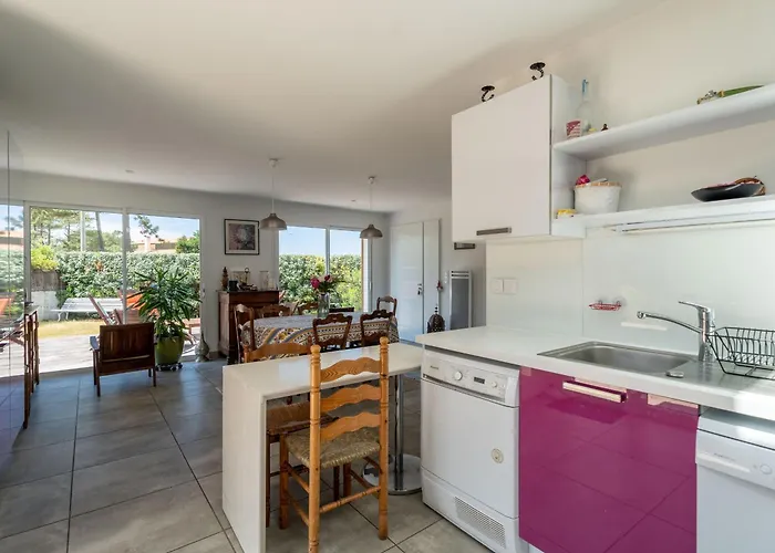 Maison Chaleureuse A Deux Pas De L'ocean - 6 Pers, Wi-fi, Parking, Terrasses, Menage Inclus - Fr-1-319-515 Feriehus